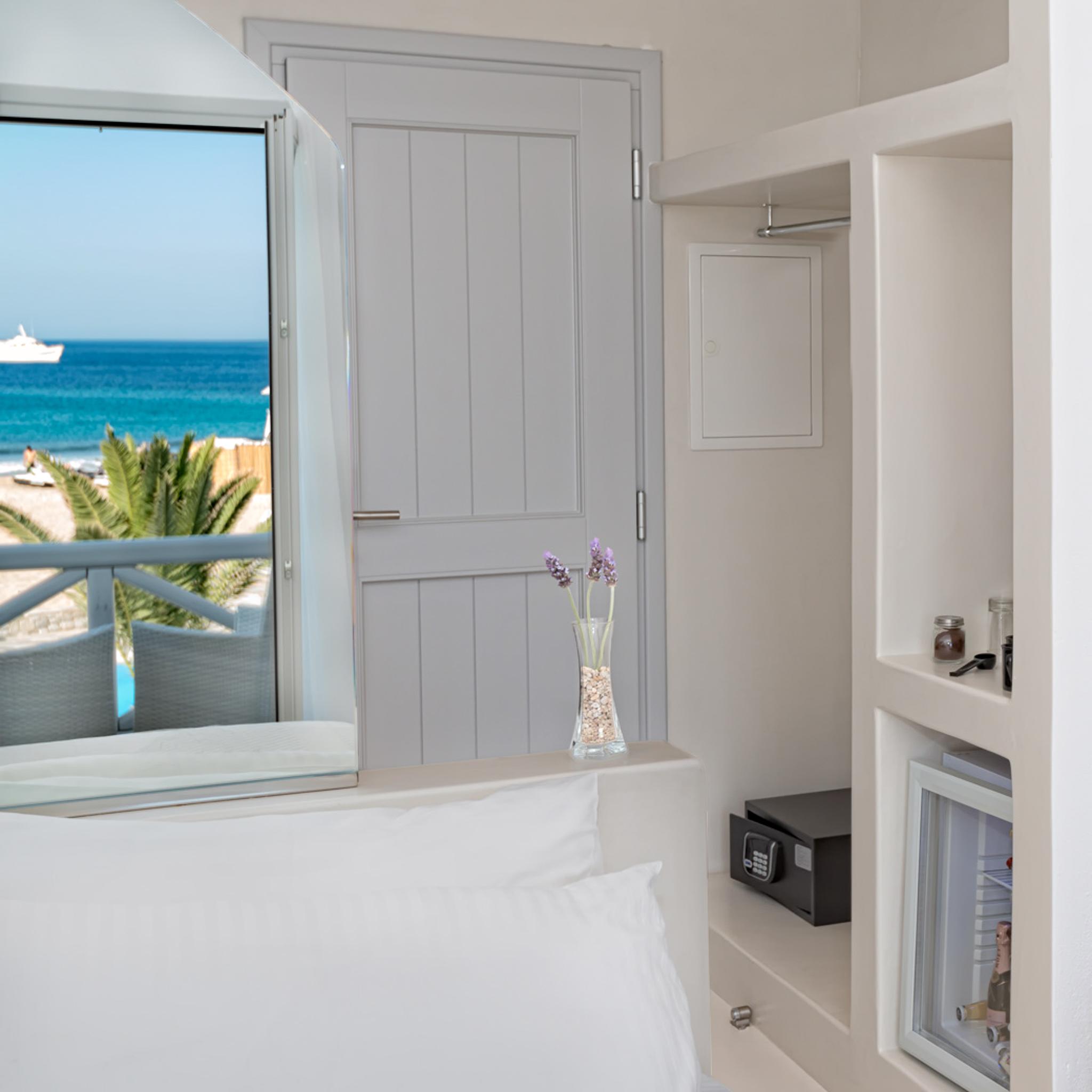 Myconian Sunrise Relais & Chateaux Hotel