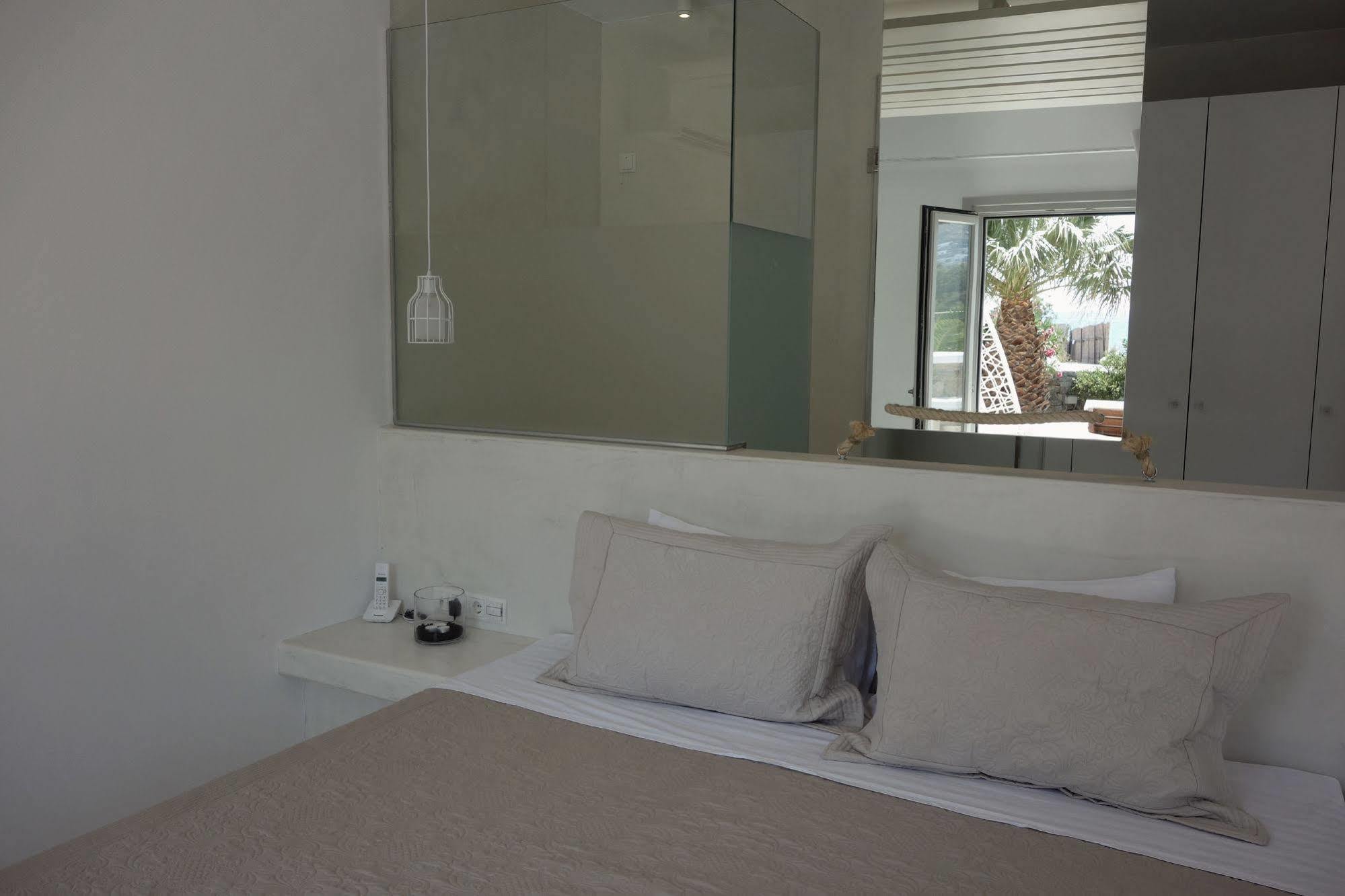 Myconian Sunrise Relais & Chateaux